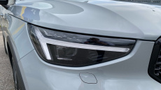 Volvo XC40 2.0 B3P Ultra Dark 5dr Auto Petrol Estate